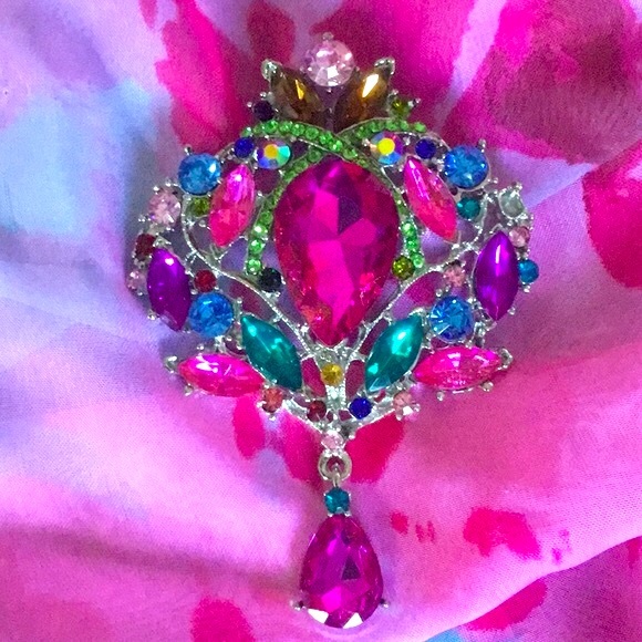 💖See New Listing💖   💙💜 Blue Purple Pink Rhinestone Brooch Pin   🌸NEW 🌸  💜 - Picture 3 of 16